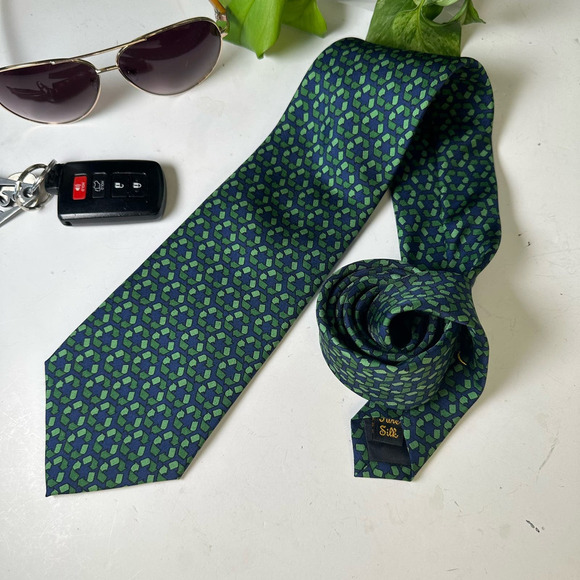 Josh Bach 100% Silk Recycling Tie in Green - Picture 3 of 9